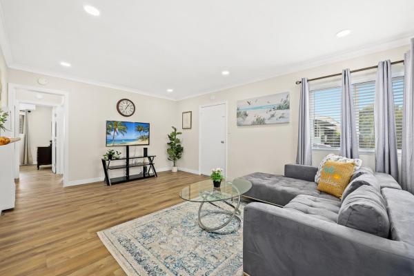 Billede 4: Bright & Cozy Getaway-10min to Downtown LA