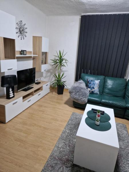 照片显示了位于Šid市的Kuća na dan物件。