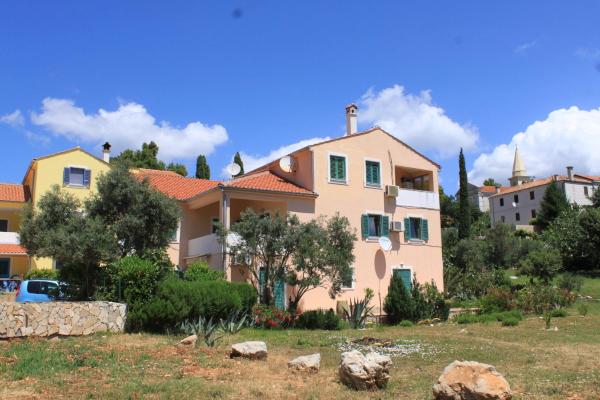 La photo montre l'objet Apartments with parking space Sveti Jakov, Losinj - 8011 situé dans la ville de Unije.