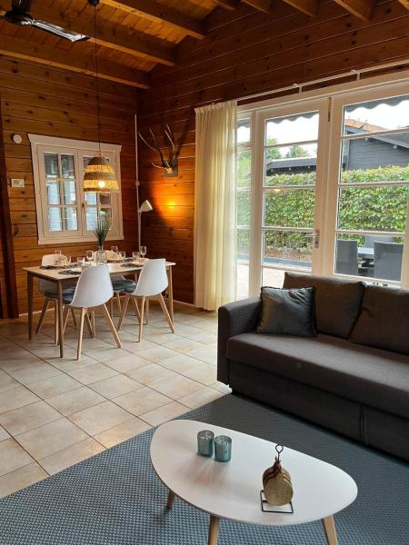 Στη φωτογραφία φαίνεται το αντικείμενο Veluwse Bungalow που βρίσκεται στην πόλη Ermelo.