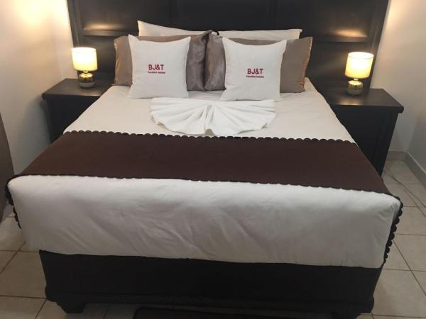 BJ&T Vacation Homes, Kasane