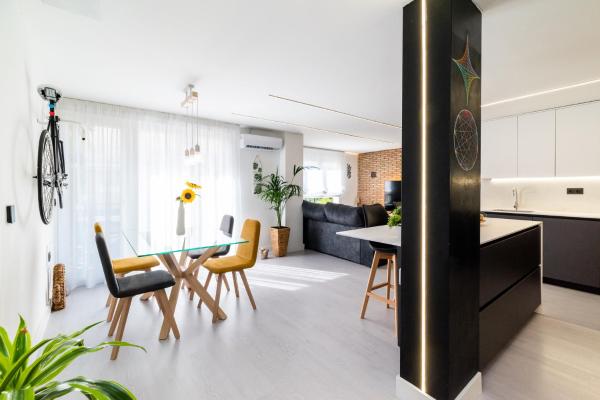 Premium apartment Granada Center with balcony view, Granada