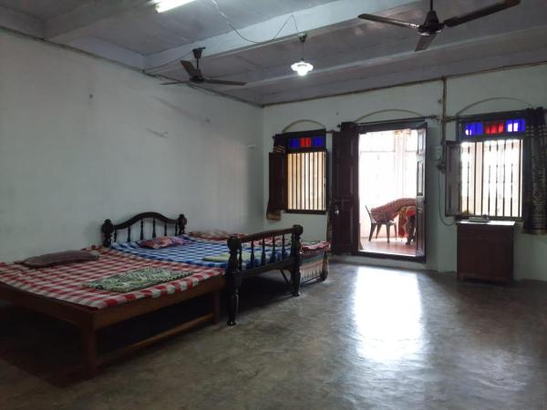 Na fotografii je vidět objekt Moray homestay nacházející se ve městě Malvan.