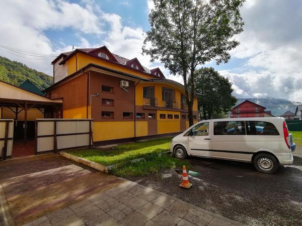 A la foto es mostra l'objecte Готель Гірська Тиса situat a la ciutat de Kvasy.