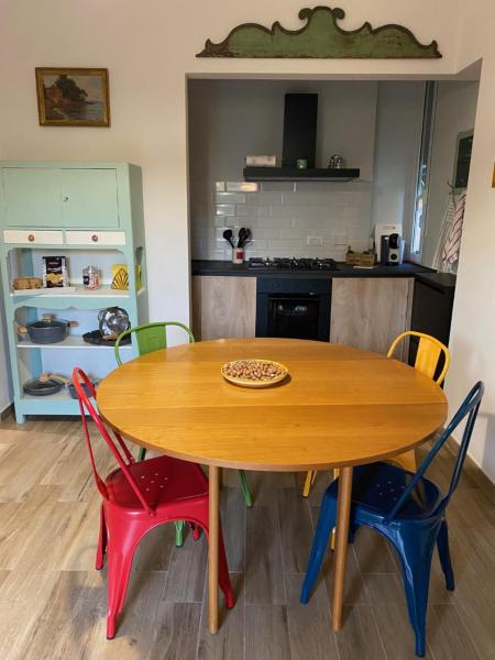 Foto 2: “Da Gio” in un antico borgo di Genova