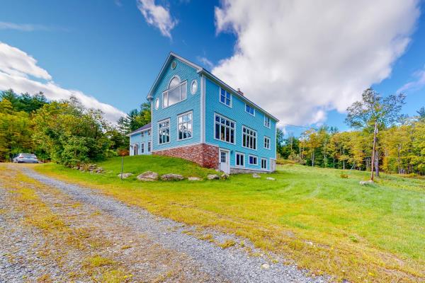 Sweet Berry Farm - Stratton Mountain, VT
