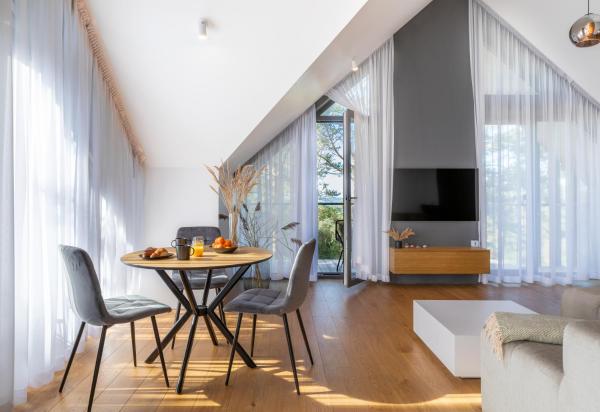 HolidayPlus Multiple Apartments, By Cohost, Połąga