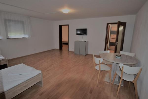 Schöne 2 Zimmer Wohnung, Stuttgart