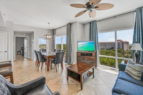 Na foto é possível ver o objeto Luau I 70091 localizado na cidade de Destin.