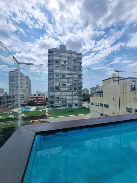 Bild 4: Edificio Paquebot, en Peninsula, con vista al mar