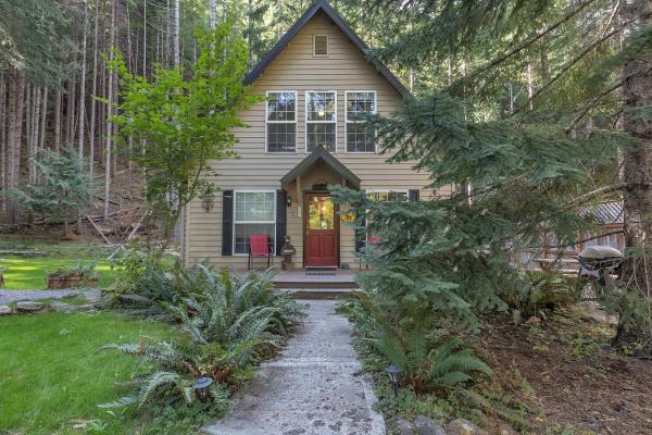Elk Crossing Cozy Cabin At Crystal Mountain Home - State of Washington