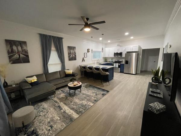 På bildet vises objektet City Serenity-2BR Home away from Home. 6 Min from ATL Airport som ligger i byen Atlanta.