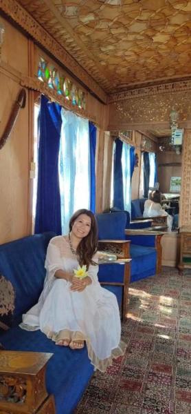 A la foto es mostra l'objecte Kashmir View group of Houseboat situat a la ciutat de Srinagar.