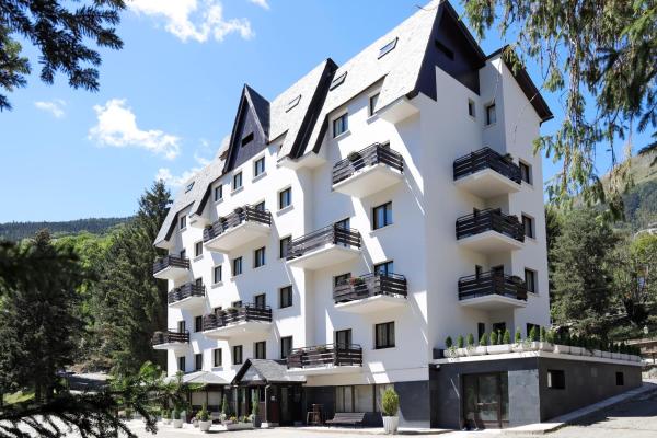 På billedet ses objektet Hotel Blu Aran beliggende i byen Casau.