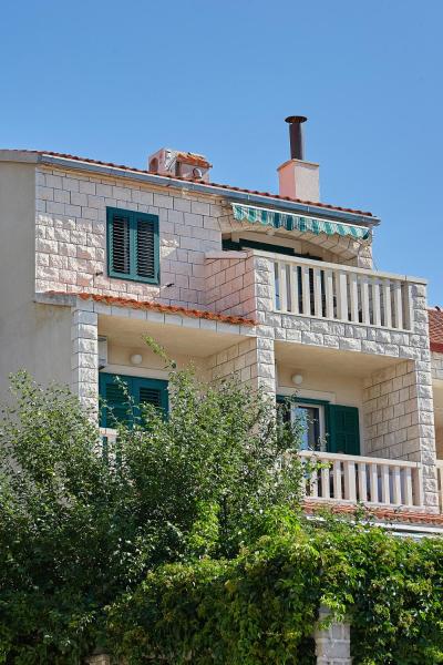 A la foto es mostra l'objecte Guest House Marija situat a la ciutat de Bol.