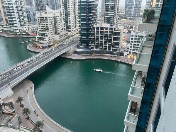 Na fotografii je vidět objekt Spacious 1BR with full Marina View nacházející se ve městě Dubaj.