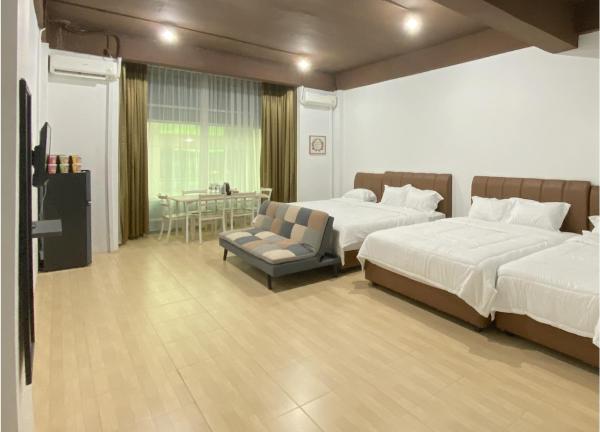 Cn Homestay C1 Floor 3 At Nagoya Hill Mall - 廖內群島