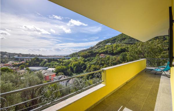 Op de foto is het object 2 Bedroom Stunning Home In Chiavari te zien, gelegen in de stad Bacezza.