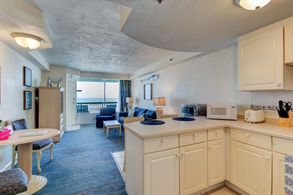 Fotografie 2: Oceanfront with Kitchen and Wifi Sleeps 6
