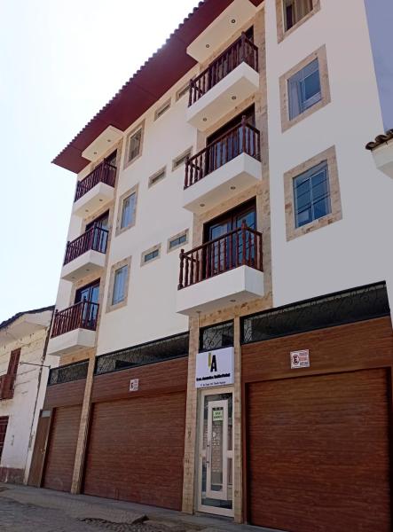 A la foto es mostra l'objecte Los Ángeles Suite Hotel situat a la ciutat de Huari.