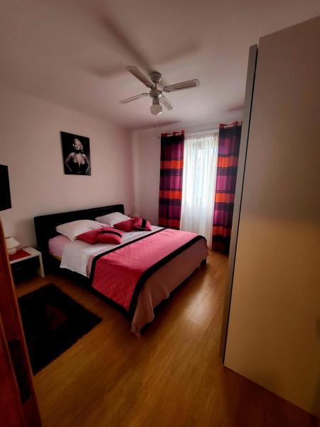 A la foto es mostra l'objecte Apartment Lorna & Igor Zuvic situat a la ciutat de Omišalj.