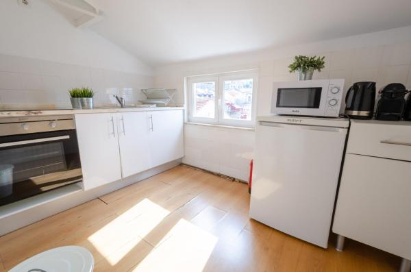 118 D - Lisbon Avenida Roof Apartment, Lisabon
