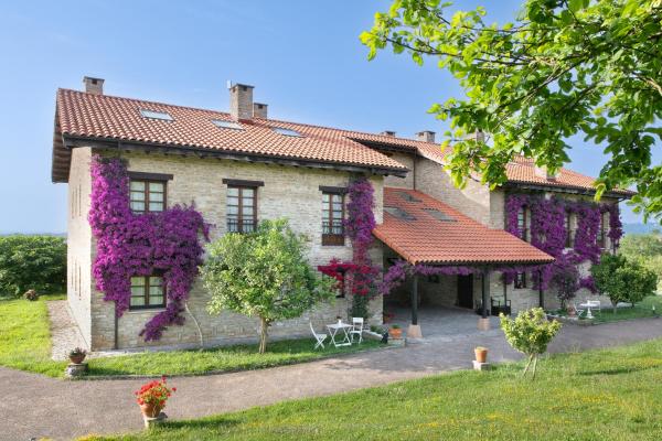 Auf dem Foto ist das Objekt Hotel Rural Casona de Cefontes in der Stadt Bernueces zu sehen.