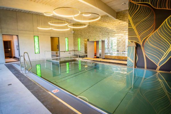 A la foto es mostra l'objecte Santa Natura Resort & SPA situat a la ciutat de Różanów.