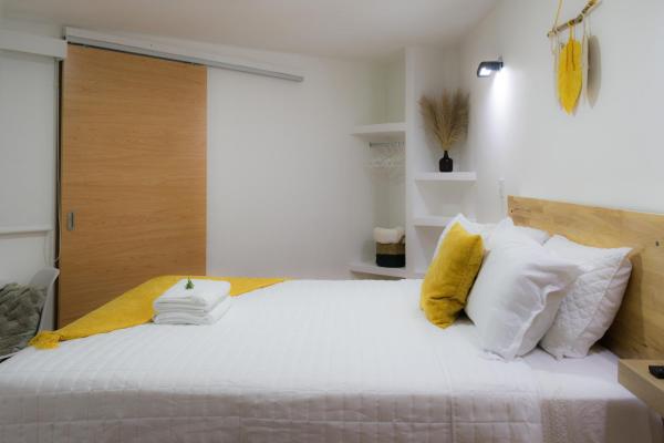 På billedet ses objektet Cozy Apartment I beliggende i byen Lo de Fuentes.