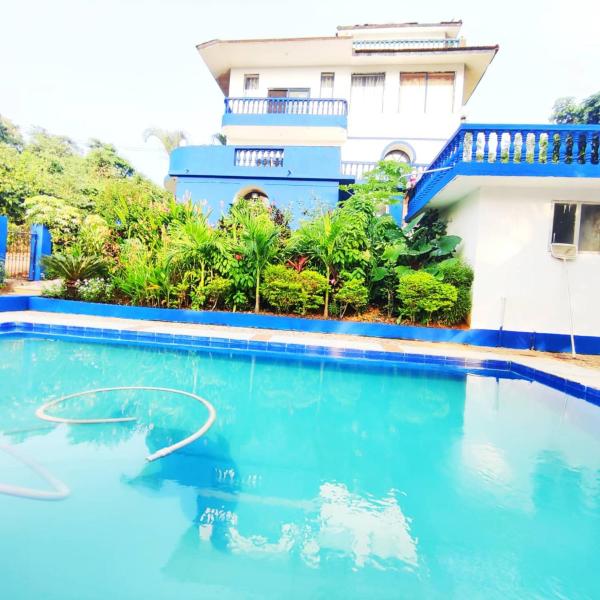 Hilltop 4bhk Villa With Private Pool Near Candolim - Goa