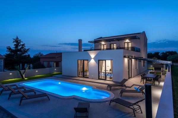 A la foto es mostra l'objecte Villa PerLe situat a la ciutat de Pula.