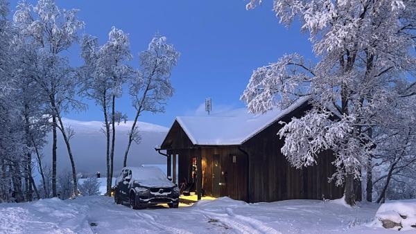 På billedet ses objektet Bruksvallarna - Modern fjällstuga med panoramautsikt och WiFi beliggende i byen Bruksvallarna.