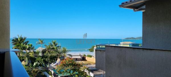 267 - Apto Na Av. Principal A 50m Da Praia De Bombas - Bombinhas