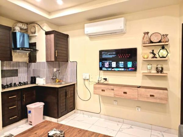 Zdjęcie 2: Comfortable & Lovely 1 Bed Apt In Bahria Town