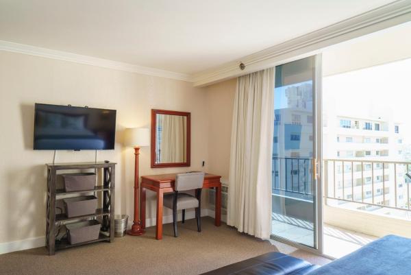 Studio Unit at the Royal Garden, in Waikiki ワイキキ・ロイヤルガーデンの写真9