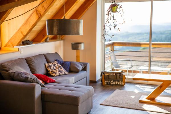Appartement Charmant à Saint-côme-d'olt - 80 M² Avec Balconc - Espalion