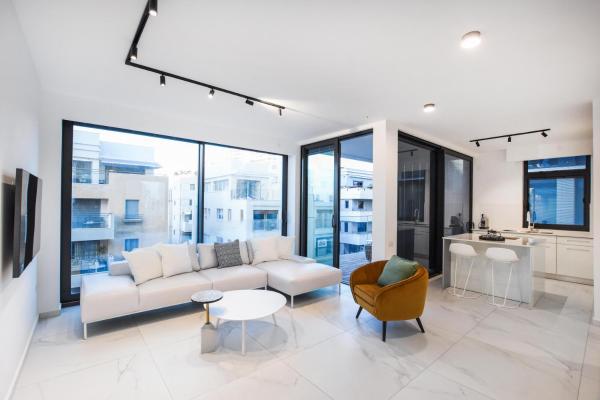 Partition by HolyGuest, Tel Aviv