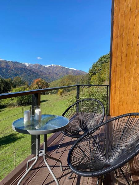 Na fotografii je vidět objekt Roots Svaneti ' რუთს სვანეთი nacházející se ve městě Mele.