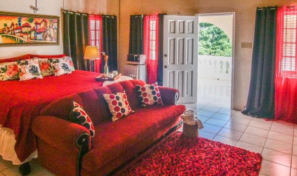 876 JA Oasis & Homestay - by Kingston Airport, Kingston