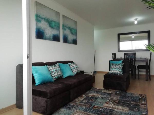 A la foto es mostra l'objecte Lindo y Espacioso Departamento muy cerca a Miraflores situat a la ciutat de Lima.