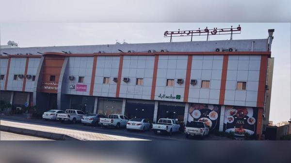 A la foto es mostra l'objecte Fakher Yanbu Hotel situat a la ciutat de Yanbu.