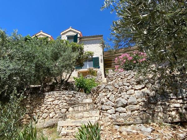 Nella foto è visibile l'oggetto Villa Ana situato nella città di Sevid.