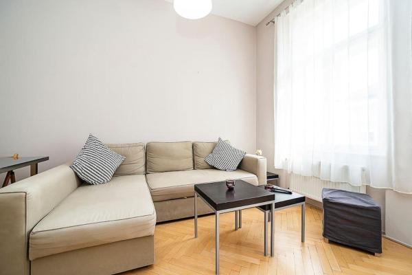 Cozy and sunny apartment in uptown, Prague