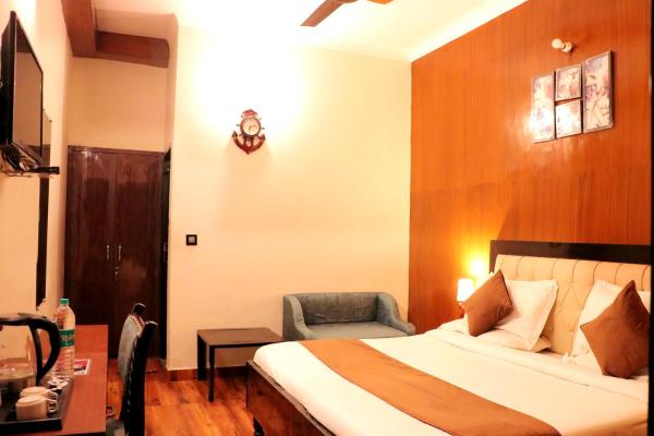 A la foto es mostra l'objecte Hotel Rajat Residency Bijnor situat a la ciutat de Nūrpur.