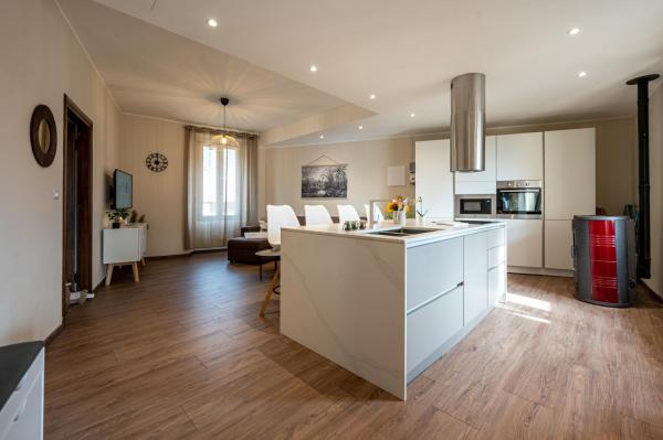 Modern Apartment In Gravedona - Larihome A14 - Domaso