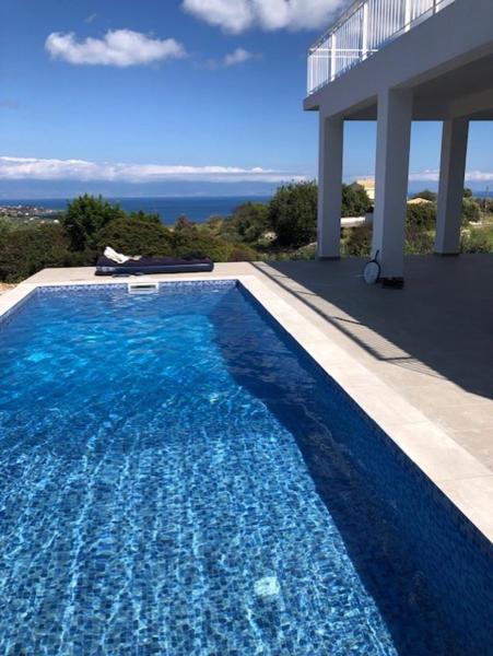 Na fotografii je vidět objekt Villa Peony Koroni nacházející se ve městě Koroni.