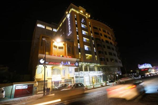 BARADA Hotel- فندق بردى, Qaryat al Bulush