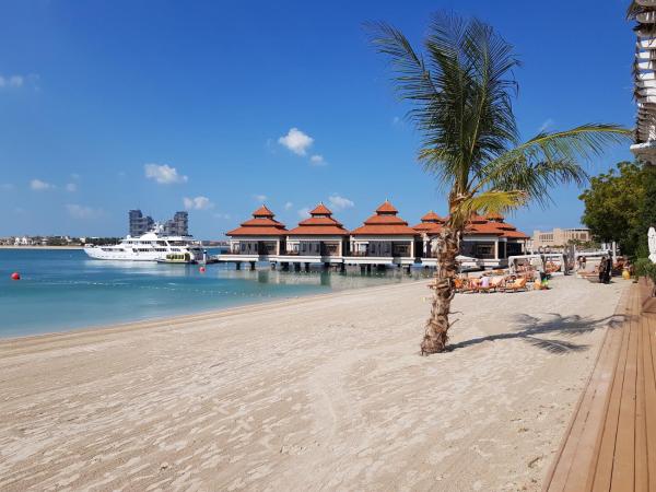 Na fotografii je vidět objekt EDEN'S Homes & Villas - Anantara The Palm Residences nacházející se ve městě Dubaj.