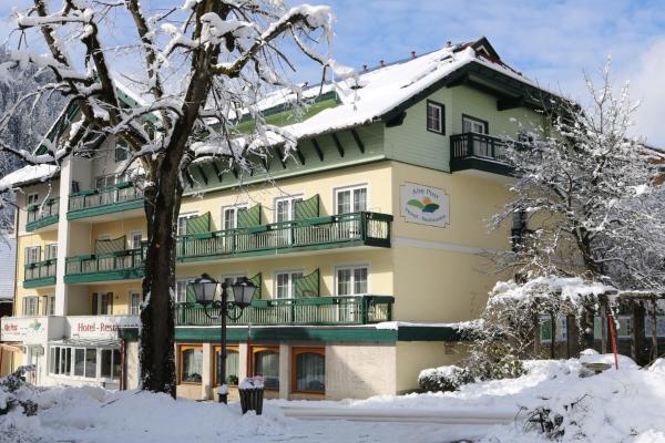 Na fotografii je vidět objekt Hotel Alte Post nacházející se ve městě Feld am See.