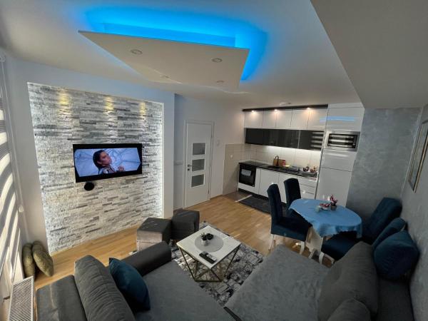 A la foto es mostra l'objecte Apartman Enjoy situat a la ciutat de Pale.